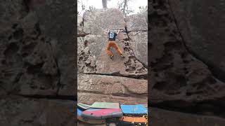 Video thumbnail de Monster love, 6c. Albarracín