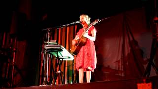 Juana Molina- Sálvese quien pueda