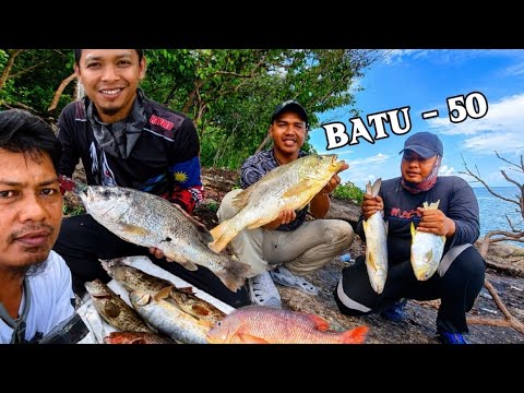 sudah tertulis untuk mu.. bergelut dengan ombak di pulau rimau.