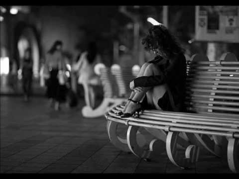 Ciudad Solitaria - Mina -  (Español)