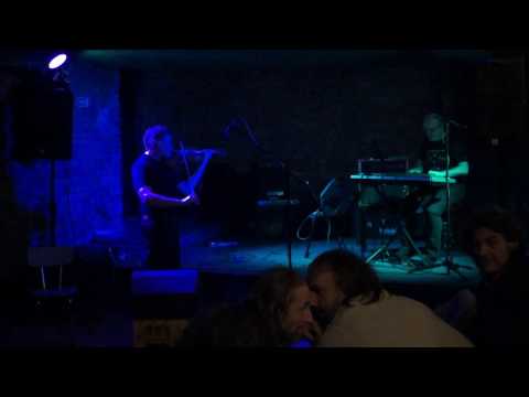 Sbor hudby - Fanfáry proti strachu, Cafe V lese