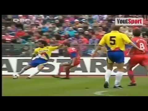 Tony Yeboah (Eintracht Frankfurt) - 09/04/1994 - Bayern Munique 2x1 Eintracht Frankfurt - 1 gol