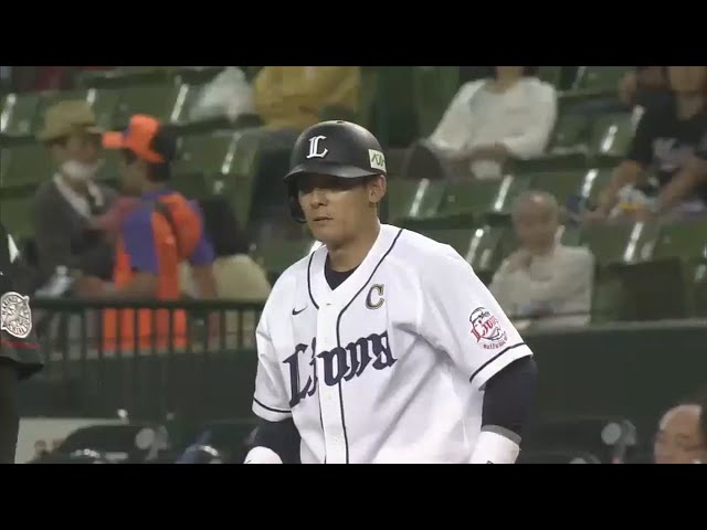 【5回裏】均衡を破る主将の一打!! ライオンズ・栗山 ライトへの先制タイムリーヒット!! 2015/5/19 L-M