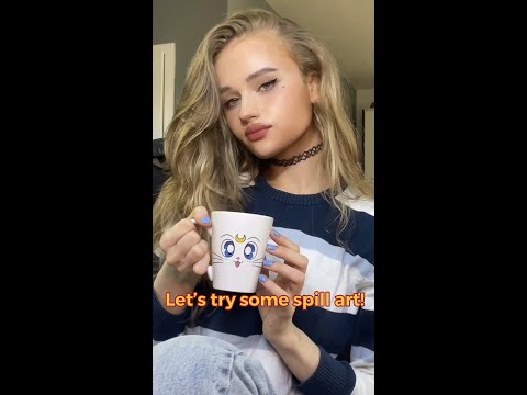 I spilled my ✨morning coffee✨ and tried to draw myself on it💀😸☕️*lol* | JULIA GISELLA (SPILL ART)