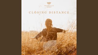 Download lagu Closing Distance mp3