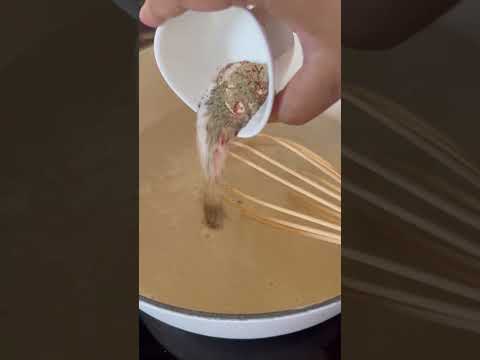 DELICIOUS MUST TRY Four Cheese Mac and Cheese recipe! #shorts #vegetarian #sidedish #pasta #food