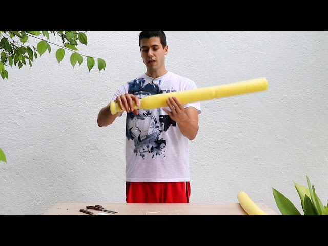 Vídeo relacionado con 4 Piezas Espada de Espuma para niños Espada de Espuma Eva de 21 Pulgadas de Largo Juguete de Seguridad Cosplay Suave a Prueba de Agua para Accesorios de Rendimiento de jardín de Infantes Espadas pa