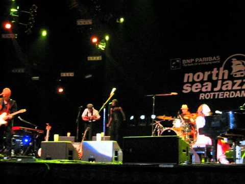 Videoclip de Respectable Dive (Live From The Artists Den/2012) — Rufus Wainwright