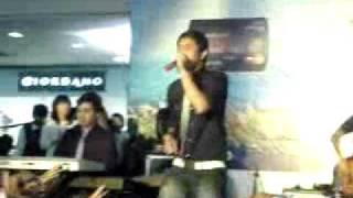 Download lagu Yovie & The Nuno - Dia Milikku Live@java mall Semarang mp3