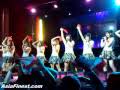 AKB48 singing Hikoukigumo live at AKB 48 NY ...