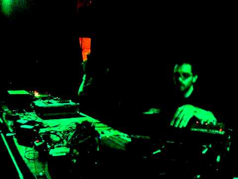 Weeding Dub @ le Molodoi 09/10/10