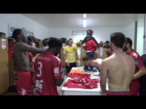 Coulisses des vestiaires après la victoire face à la Châtaigneraie