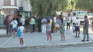 Long lines in front of banks and ATMs as Cubans face another hurdle to their difficult daily routine
