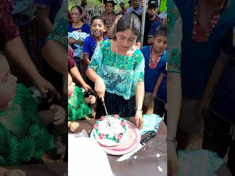 😍🤩Celebrando a lo grande el día de las madrecitas es Sequim San Pedro Carchá Alta Verapaz