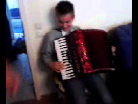 marko mihaljevic - weltmeister akordeon player 1