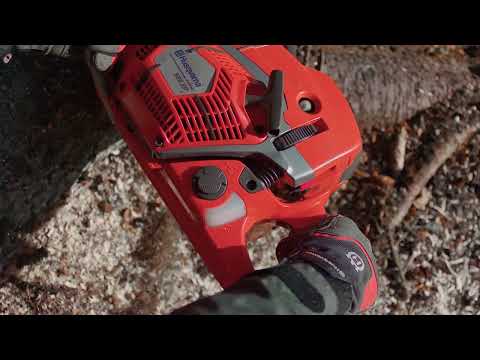 Husqvarna Power Equipment 543 XP in Jackson, Missouri - Video 2