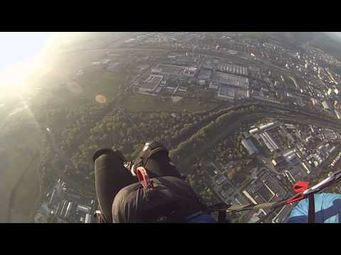 Úchvatné zábery, ktoré musíte vidieť: Mesto Humenné očami paraglidistu!
