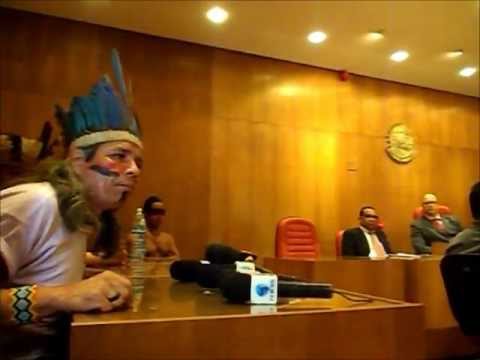 Emocionado, líder indígena esclarece ação no Museu do Índio e despejo da Aldeia Maracanã