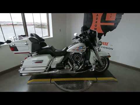 2013 Harley-Davidson Ultra Classic Electra Glide Grand American Touring FLHTCU