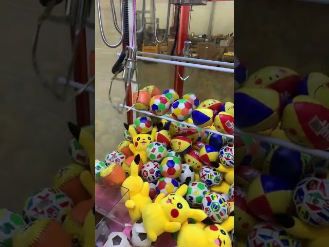 876757 Claw machine 10-kronor