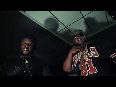 Well Connected - @PeezyOfficial @Two6ixhomie & @iammaxhilli6858 Official Video [2023]