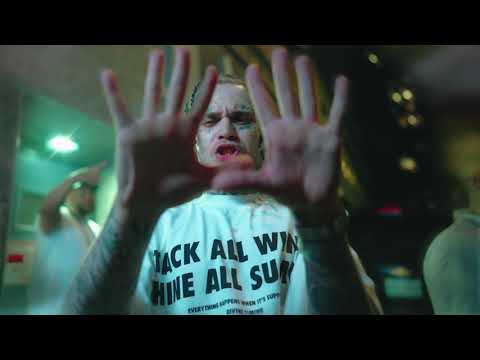 Directed by Raymundoe  and Bobbynice