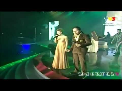 Adira & Hafiz - Ombak Rindu @ ABPBH 2011