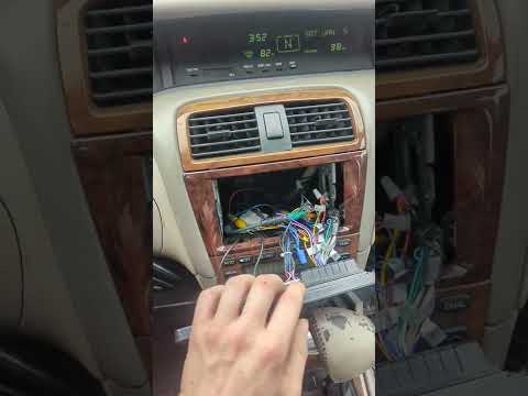 radio making a buzzing sound but still have sound