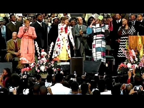 Rev. Timothy Wright, Richard Smallwood, Marvin Sapp, etc... Singing at the COGIC AIM Convention MIX!