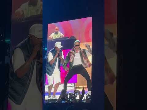EL REY DON OMAR X NIO GARCIA - SE MENEA LIVE #SHORTS