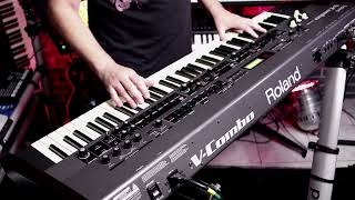 Video thumbnail for ROLAND V-COMBO VR-760 - Checking Sound #Roland by CASA DO SYNTH