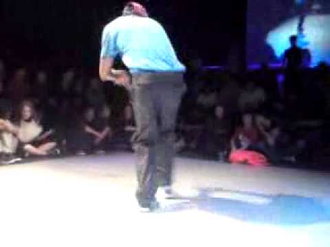bboy RW & El Moreno - Throwdown kingz Show case @ breakjunkies