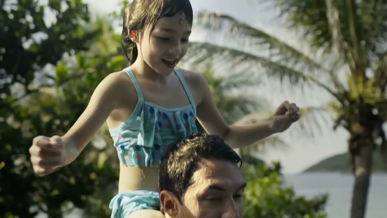 InterContinental Sun Peninsula Airport Arrivals Lounge