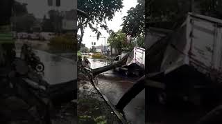 Download lagu Angin Puting Beliung menghajar Kota Sidoarjo barusan#Shorts mp3