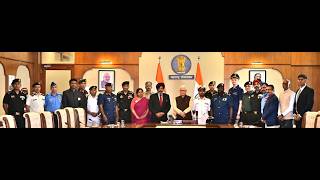 17.03.2026: नॅशनल डिफेन्स कॉलेज येथे प्रशिक्षण घेत असलेल्या भारत व मित्र देशातील वरिष्ठ सैन्य दल व नागरी सेवा अधिकाऱ्यांनी घेतली राज्यपालांची भेट