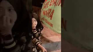 Download lagu Story halu nemenin ayang beli makan #shorts #shortsvideo #storyhalu mp3