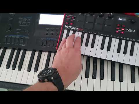 Akai MPK mini play vs CASIO synthesizer | piano improvisation
