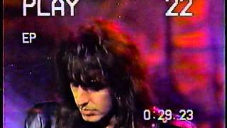 Download lagu Bon Jovi - Bed of roses (13.03.1993 Jay Leno) mp3 Download lagu Bon Jovi - Bed of roses (13.03.1993 Jay Leno) mp3