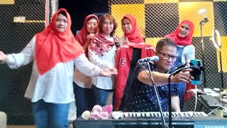 Download lagu Silaturahmi sahabat Jsc bersama Julius Sitanggang #tiktok live 16/07/2023 mp3 Download lagu Silaturahmi sahabat Jsc bersama Julius Sitanggang #tiktok live 16/07/2023 mp3