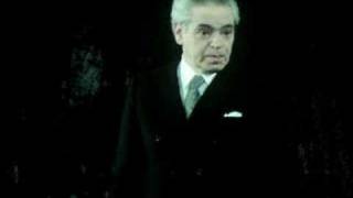 "Люди и манекены", фрагмент "Бюрократия"
