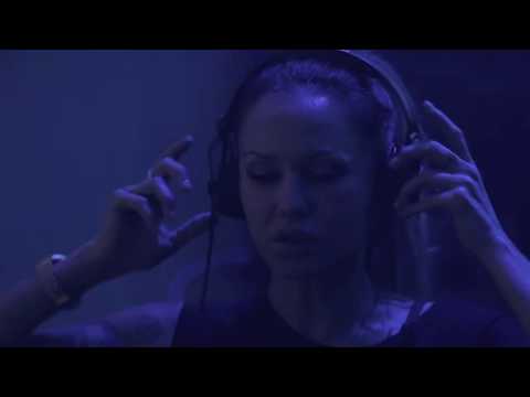 "Bad Morning" / Deborah De Luca