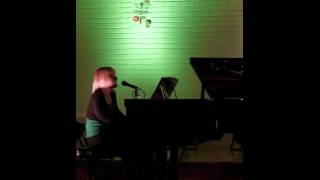 Kelly Clarkson What Doesn't Kill You - cover by Jade McKenzie