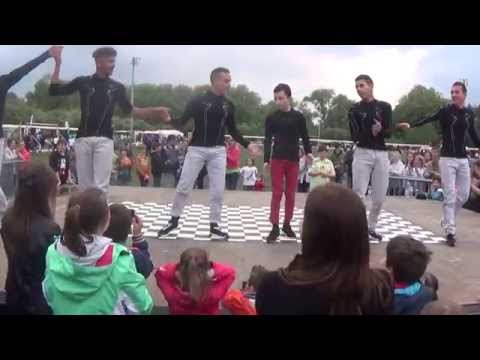 show Funky Feet relais pour la vie Mons 2015