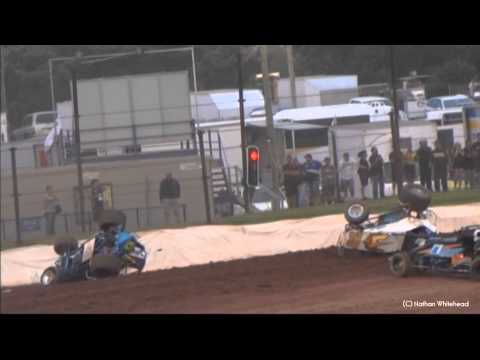 Wingless Sprint Crash - Sydney Speedway 4-1-12