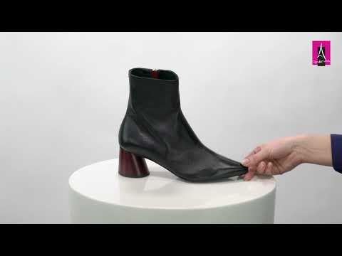 download lagu mp3 mp4 Halmanera Boots, download lagu Halmanera Boots gratis, unduh video klip Halmanera Boots