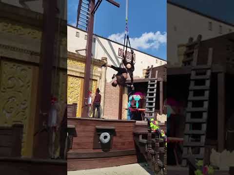 Straps with Andres Varela