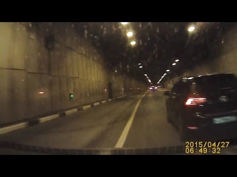 Oto co się dzieje, jeśli rozpędzić się w tunelu