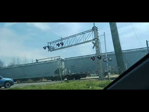 NS NV02 reverses across old atlantic ave