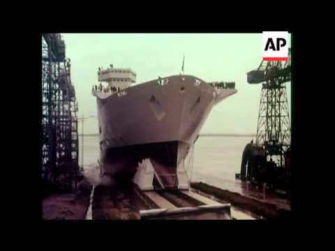 THE QUEEN LAUNCHES HMS 'INVINCIBLE' - COLOUR