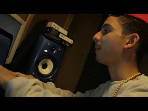 16 Year old Producer "Lewi V" Making A Beat: Episode 2